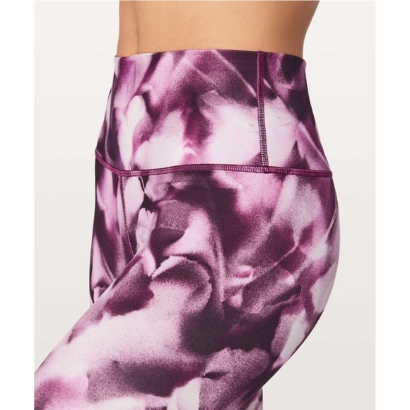 Lululemon | Wunder Under Crop High Rise 21" Blush Blossom Size 4 - Picture 2 of 7